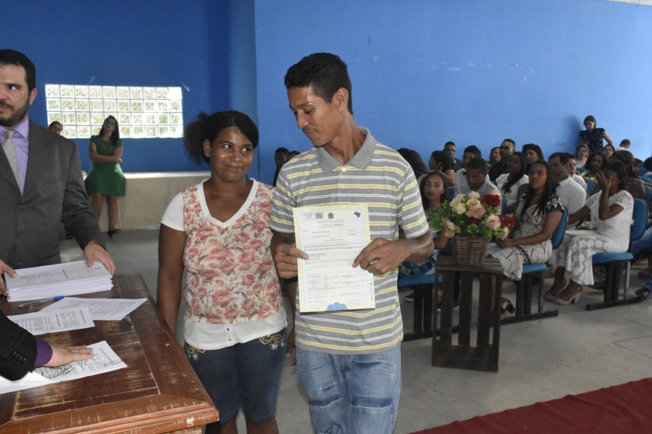 Camacã: II Casamento Comunitário realiza o sonho de dezenas de casais
